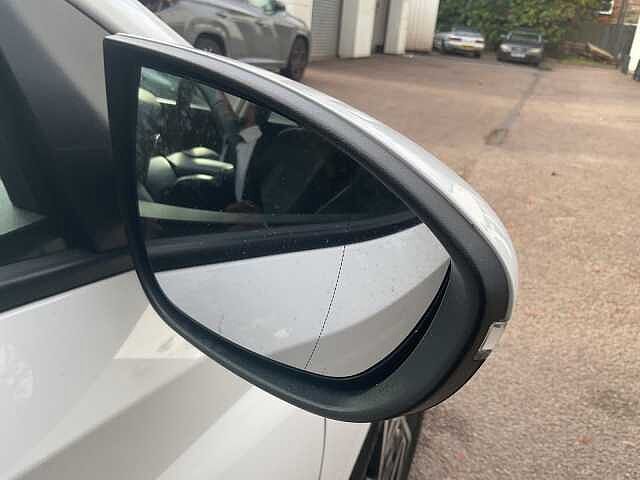 Hyundai i20 1.0T GDi Advance 5dr