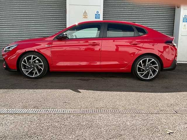 Hyundai I30 FASTBACK 1.5T GDi N Line 5dr DCT Red