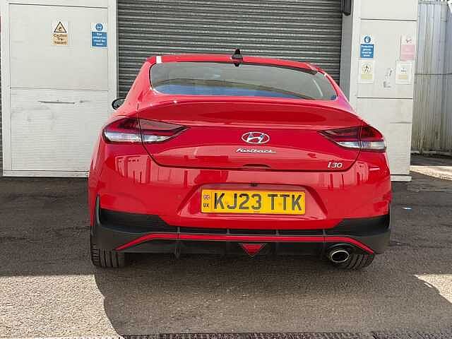 Hyundai I30 FASTBACK 1.5T GDi N Line 5dr DCT Red