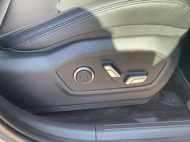 Hyundai Santa Fe 1.6 TGDi Plug-in Hybrid Ultimate 5dr 4WD Auto