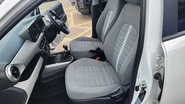 Hyundai i10 1.2 [79] Premium 5dr [Nav]