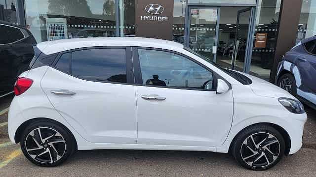 Hyundai i10 1.2 [79] Premium 5dr [Nav]